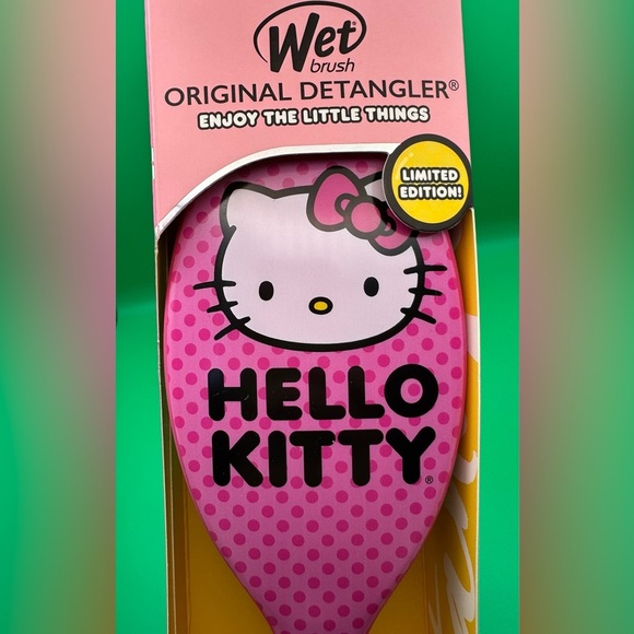 Wet Brush Hello Kitty Pink Hair Brush NWT - Picture 4 of 6